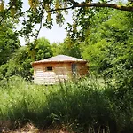Domaine De Pradines Lanuejols (Gard)
