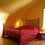 Domaine De Pradines * Lanuejols (Gard)