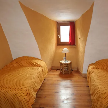 Domaine De Pradines Hébergement de vacances