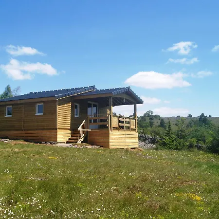 Casa de Férias Domaine De Pradines Lanuéjols