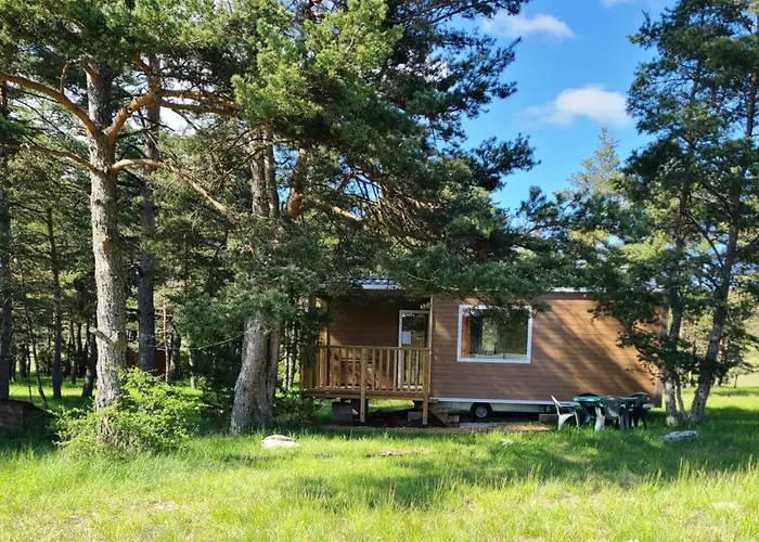 Domaine De Pradines Semesterbostad Lanuéjols